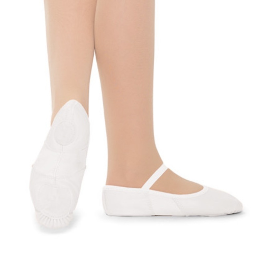 Revolution Stretch Ballet Flat White Medium NWT